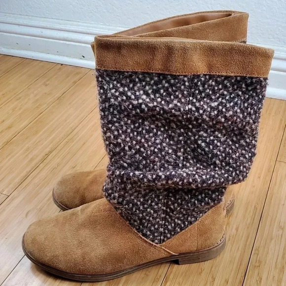 Womens Toms Boho Brown Suede and Fleece Boots Size 8. - Picture 1 of 10